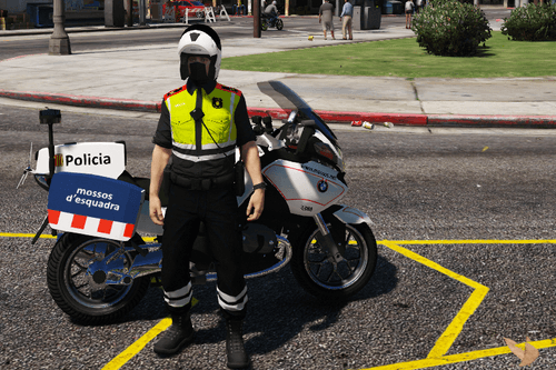BMW R1200RT Mossos d'esquadra C84ff3 grand theft auto v screenshot 2018.03.10 09.52.56.35